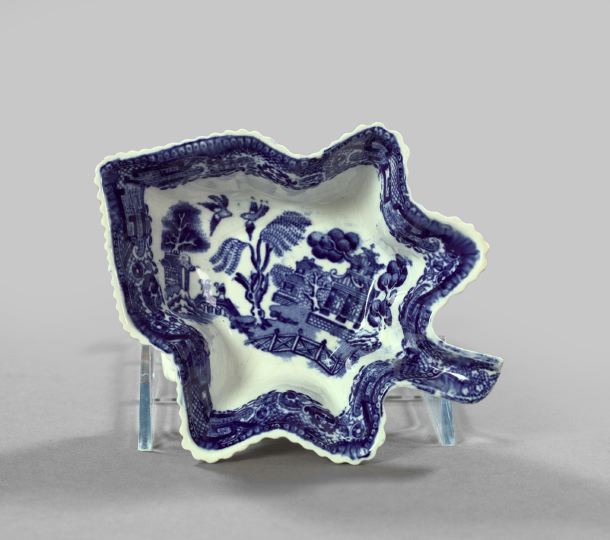 English Blue and White Porcelain Sweetmeat