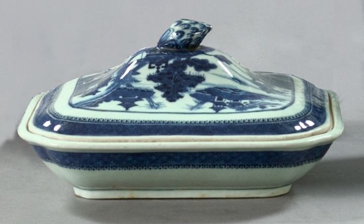 Chinese Export Blue and White Porcelain 2f55c