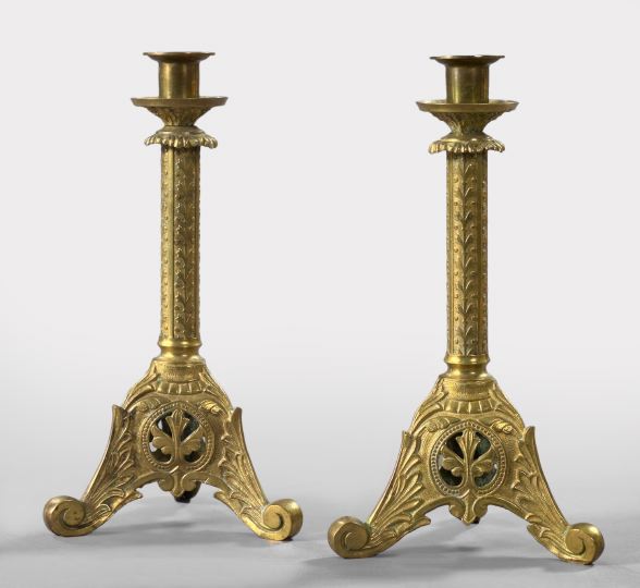 Pair of Continental Brass Tripodal 2f571