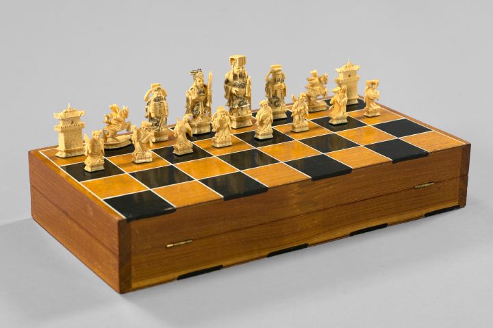 Boxed Anglo-Chinese Carved Ivory Chess