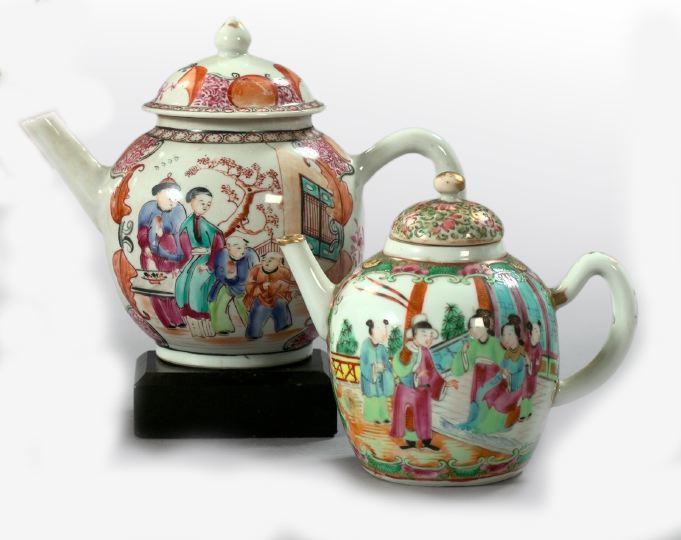 Two Oriental Porcelain Teapots  2f788