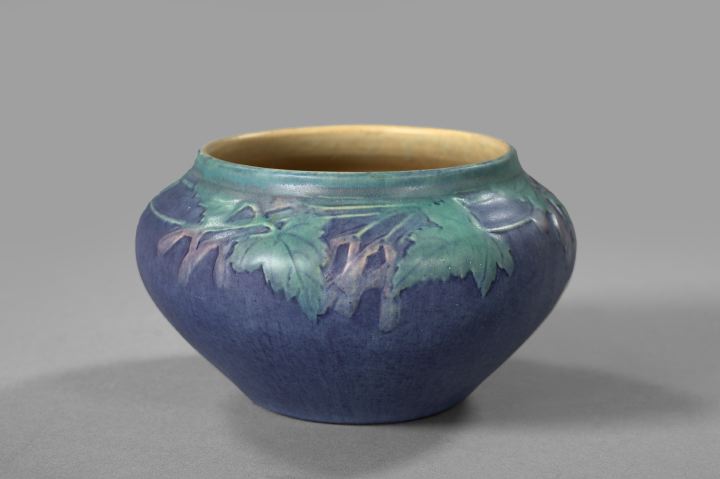 Good Newcomb College Pottery Vellum-Glazed