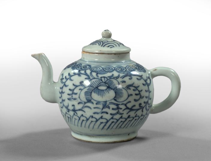 Chinese Export Blue and White Porcelain 2fb49