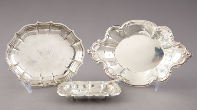 Group of Four Silver Items consisting 2fa24