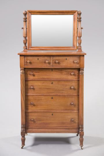 American Mahogany Chest of Drawers 2fa31