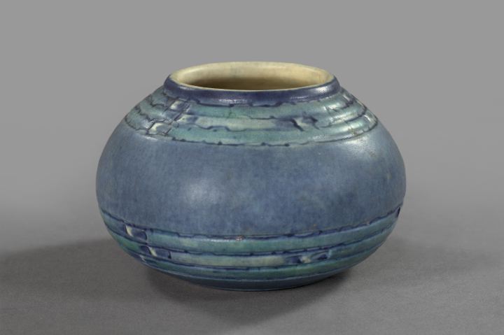 Newcomb College Pottery Vellum-Glazed