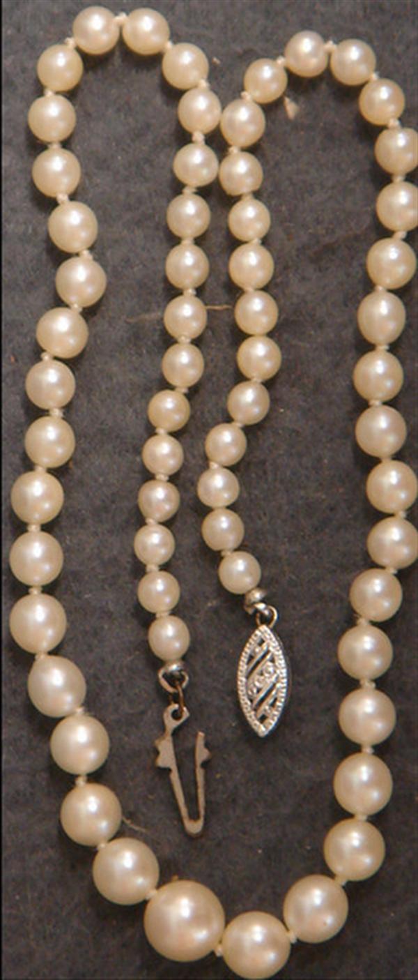 12 strand graduated pearls 3 5 3b8c5