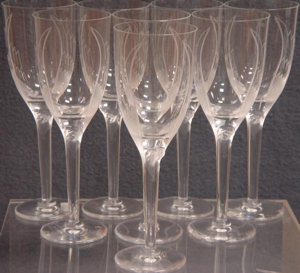 8 Lalique Angel pattern champagne