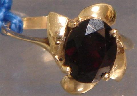 18K YG garnet ring size 9 10mm 3bafe