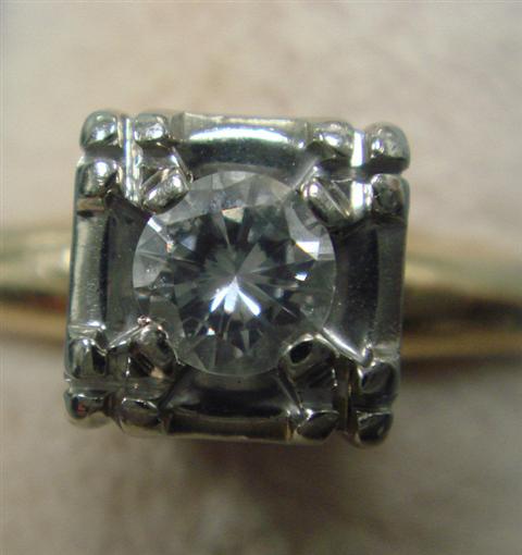 14K YG diamond ring, 15-20 pt stone,