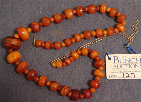 Amber colored graduated necklace  3bb3d