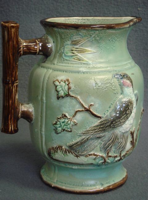 Majolica bird pitcher, extreme
