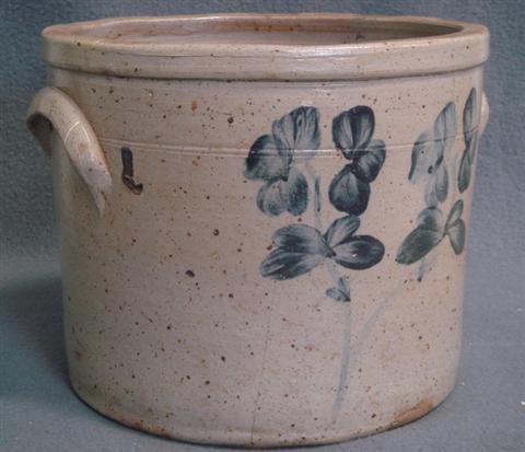 Blue floral decorated stoneware crock,