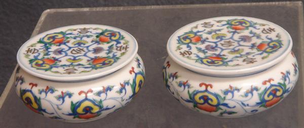 Pr Chinese porcelain  covered jars,