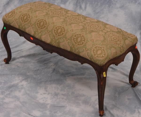 Carved walnut Louis XV style bench  3b952