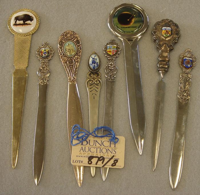 Lot of 8 vintage letter openers