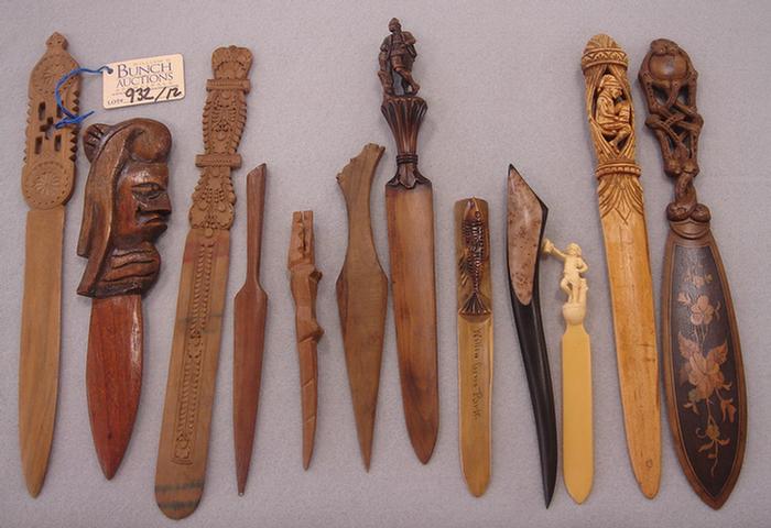 Lot of 11 vintage hand carved wooden 3ba86