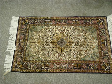 4.0 x 6.1 silk throw rug Estimate $400-600