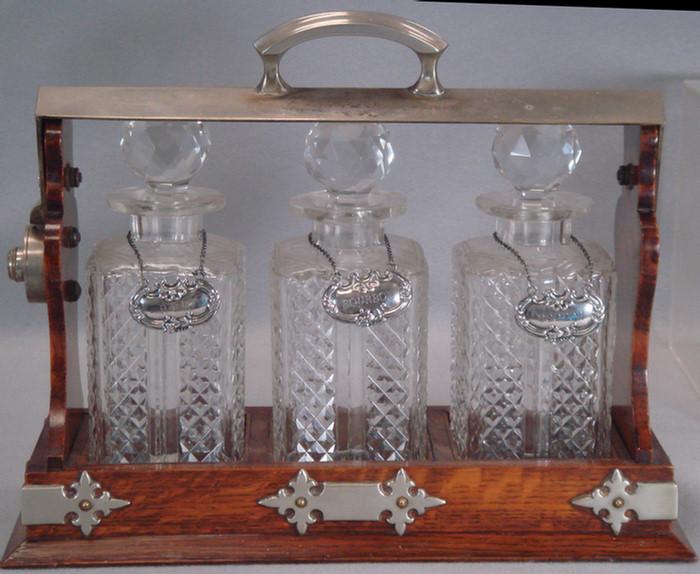 Liquor decanter set (Liquor Locker),