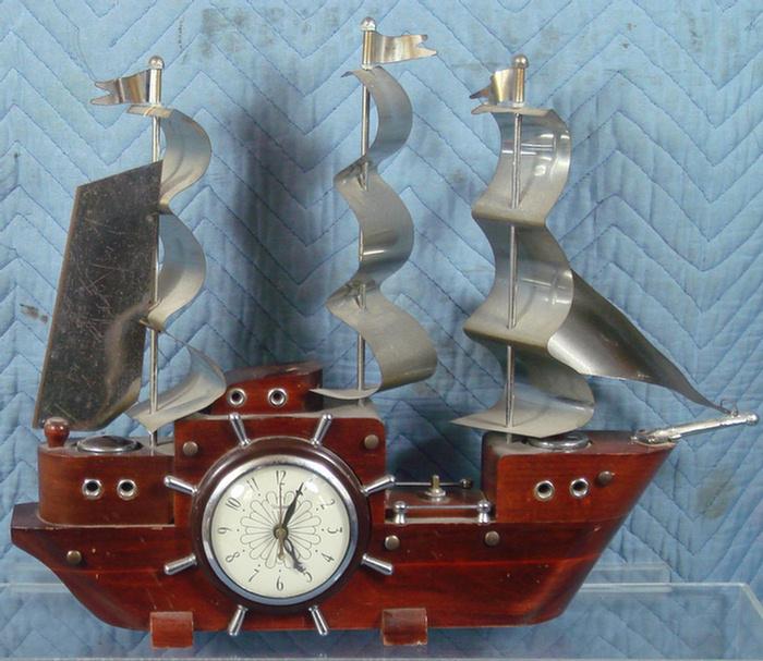 Mahogany electric sailing ship 3c019