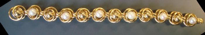 18K Tiffany Pearl Bracelet Marked 3bd10