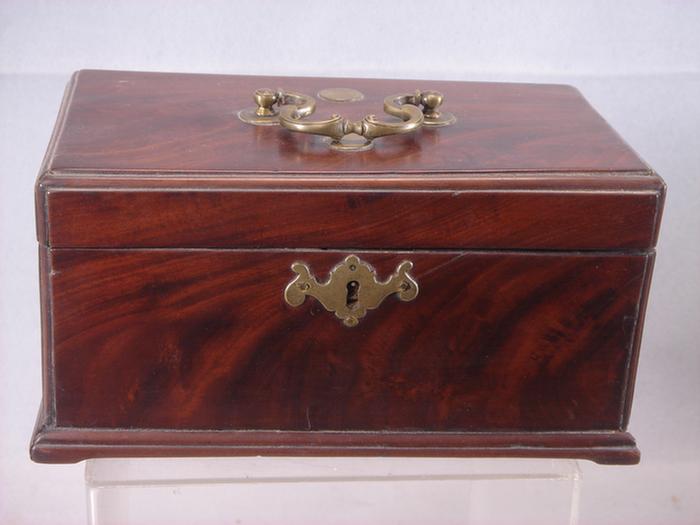 English Georgian mahogany tea caddy 3bdca