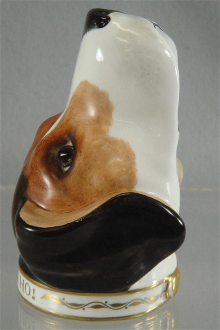 Royal Crown Derby hounds head stirrup