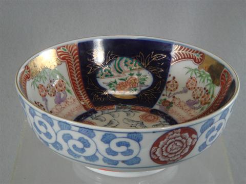 Imari bowl, 19th c, 9 3/4 d, 3 1/4