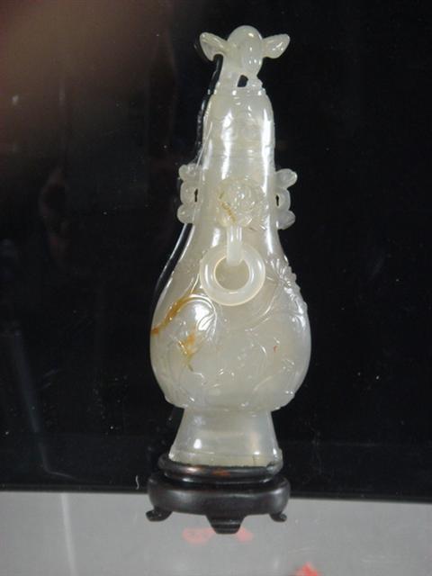 Carved white jade bottle with bird 3be73