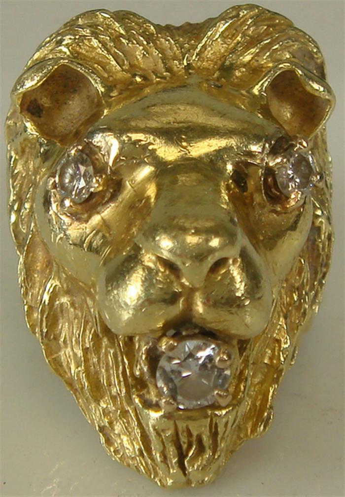 18K yg Lion's Head Ring. Diamond