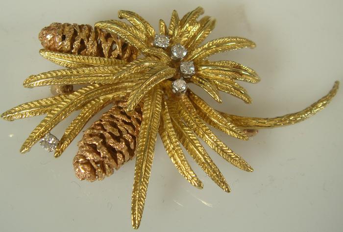 18K Pinecone and Branch Brooch  3c29d