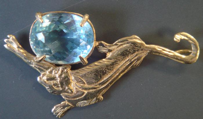 14K yg Topaz Pendant with Cat.