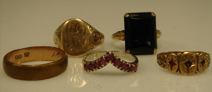 Gold & Silver Rings. 10 rings including