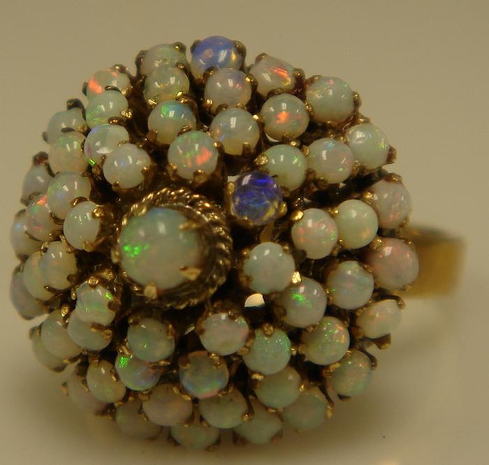 18K yg Opal Ring. Cone cluster