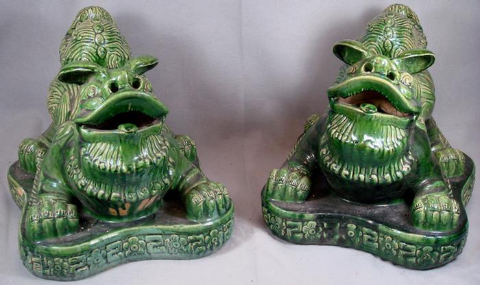 Pr green Chinese pottery foo dogs  3c465