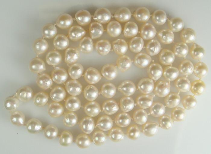 31 strand 9 mm South Sea pearl 3c6c3