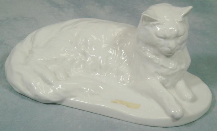 Herend porcelain cat white glaze  3c72e
