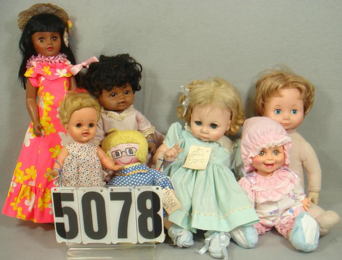 Vinyl Plastic cloth dolls lot  3c847