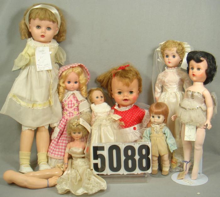 Vinyl/Plastic dolls lot, 11 to