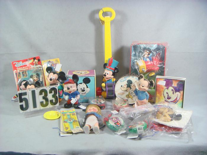 Disney lot, Mickey Mouse figurines and