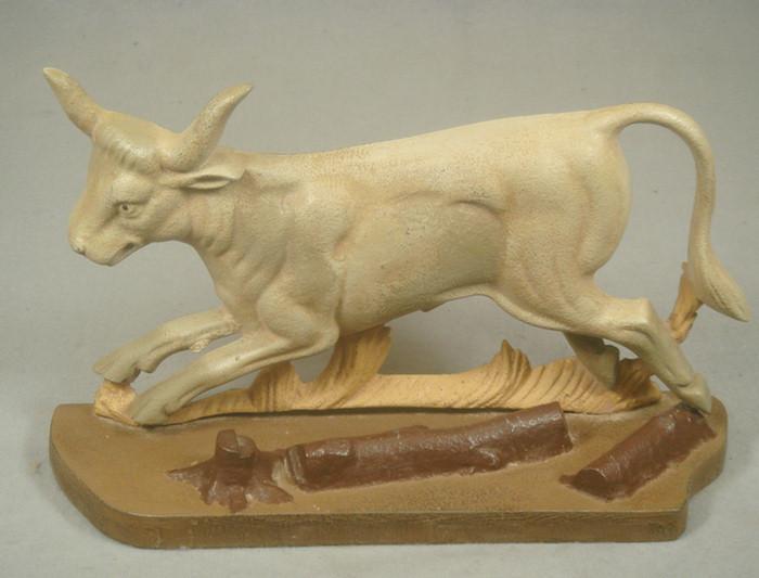 Cast iron doorstop, large tan bull