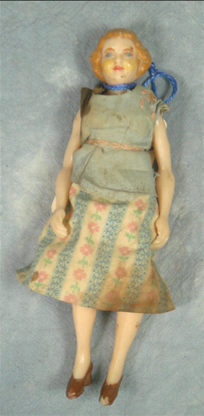 German Dollhouse Doll Figure woman  3cb1c
