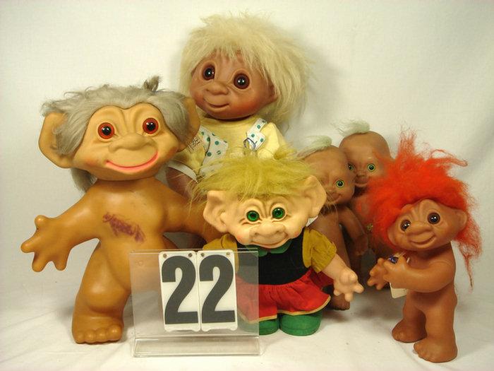 Lot of vintage Troll Dolls, 6 total,