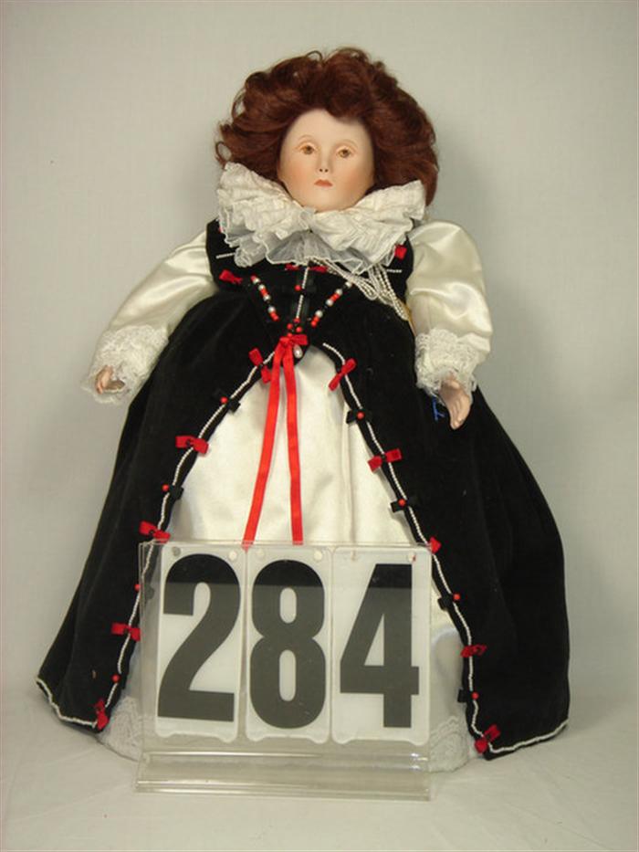 Franklin Heirloom Mint The Queen Doll