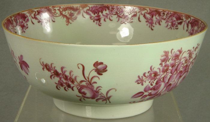 Chinese Export porcelain round