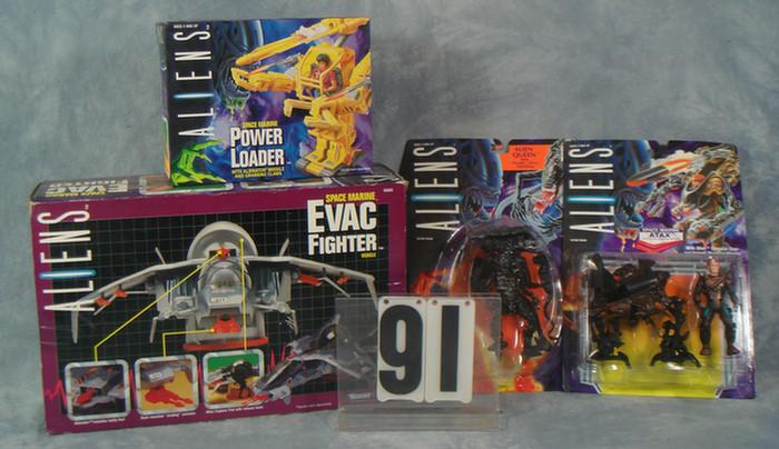 Lot of Alien Figures, Kenner, mint