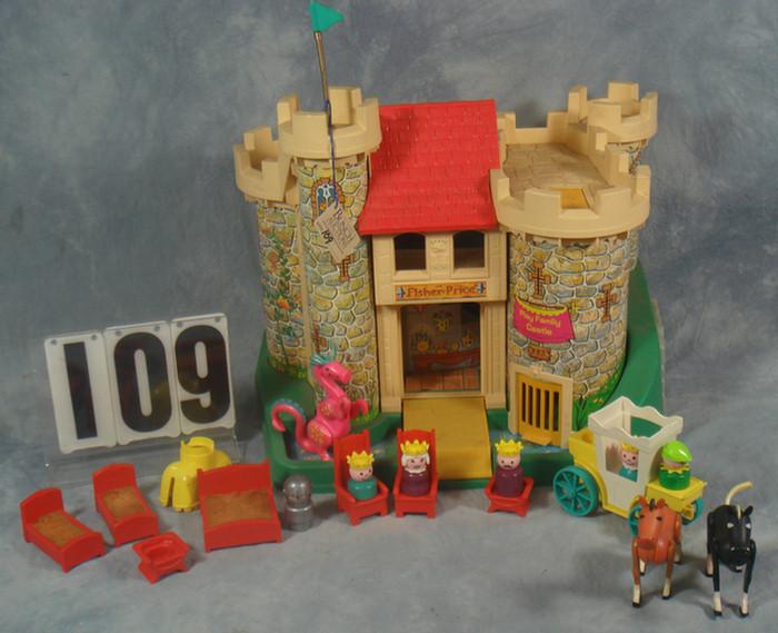 Fisher Price Castle with figures  3d009