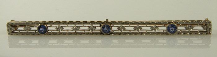 14K Y WG bar pin 3 sapphires  3cd74