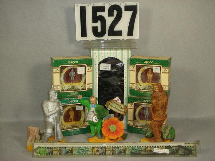 Lot of 9 Wizard of Oz related items,