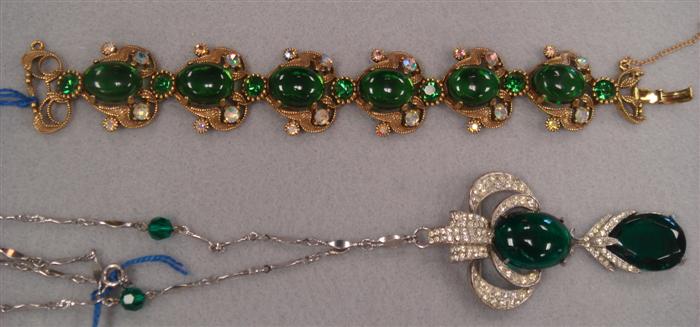 2 pcs costume jewelry Selro green 3d3f1
